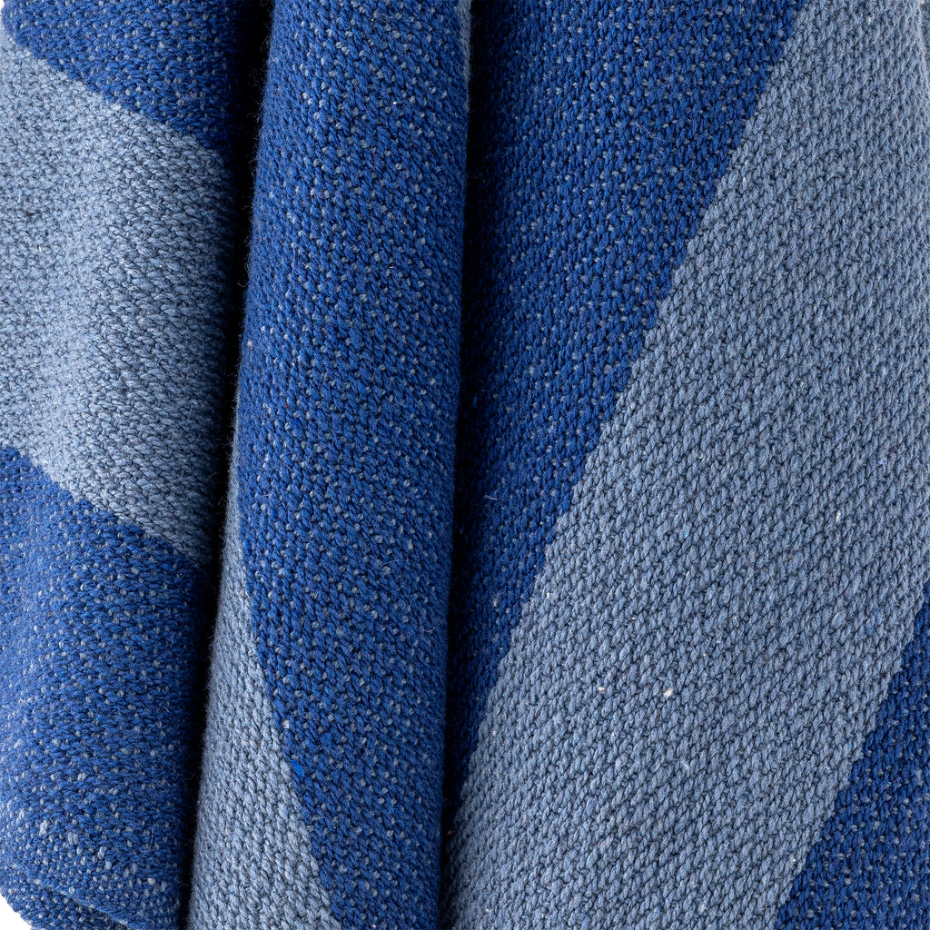 Frello Throw - Blue