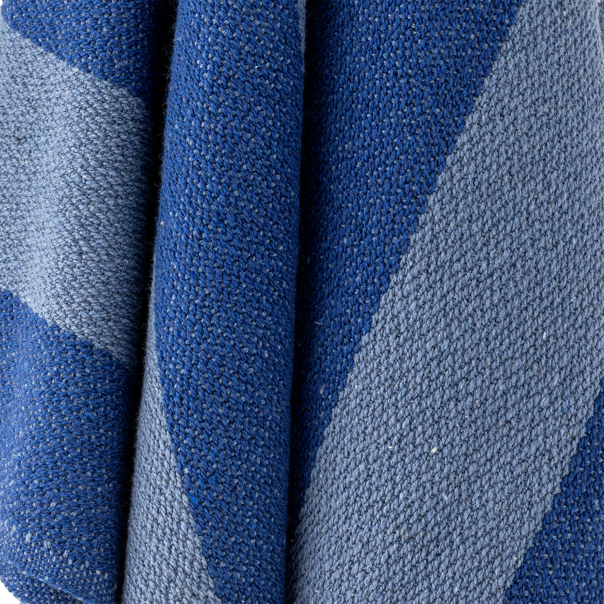 Frello Throw - Blue