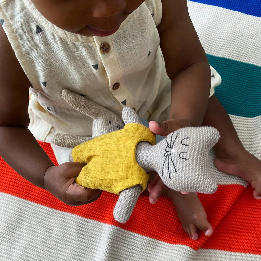 Cat Pocket Pal Rattle - Simply Rye
