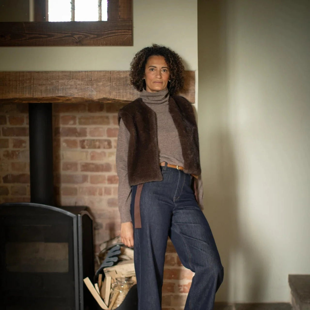 Chalk Felicity Gilet - Cappuccino - Simply Rye