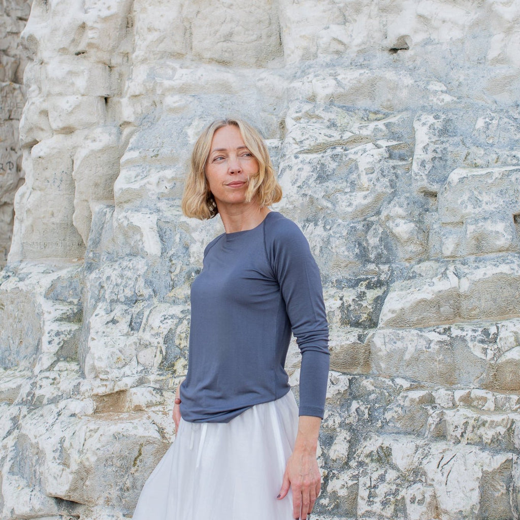 Chalk Monica T-Shirt - Charcoal - Simply Rye