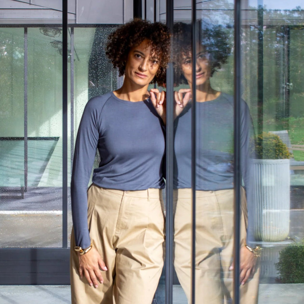 Chalk Monica T-Shirt - Charcoal - Simply Rye