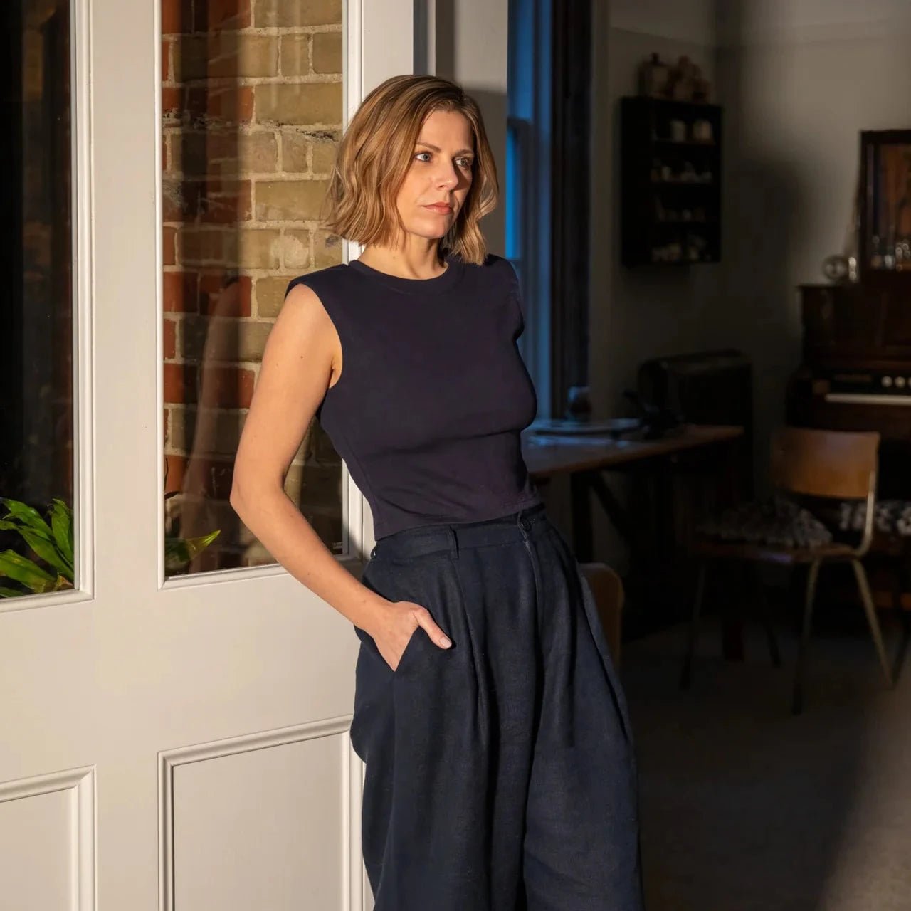 Chalk Rose Top - Navy - Simply Rye