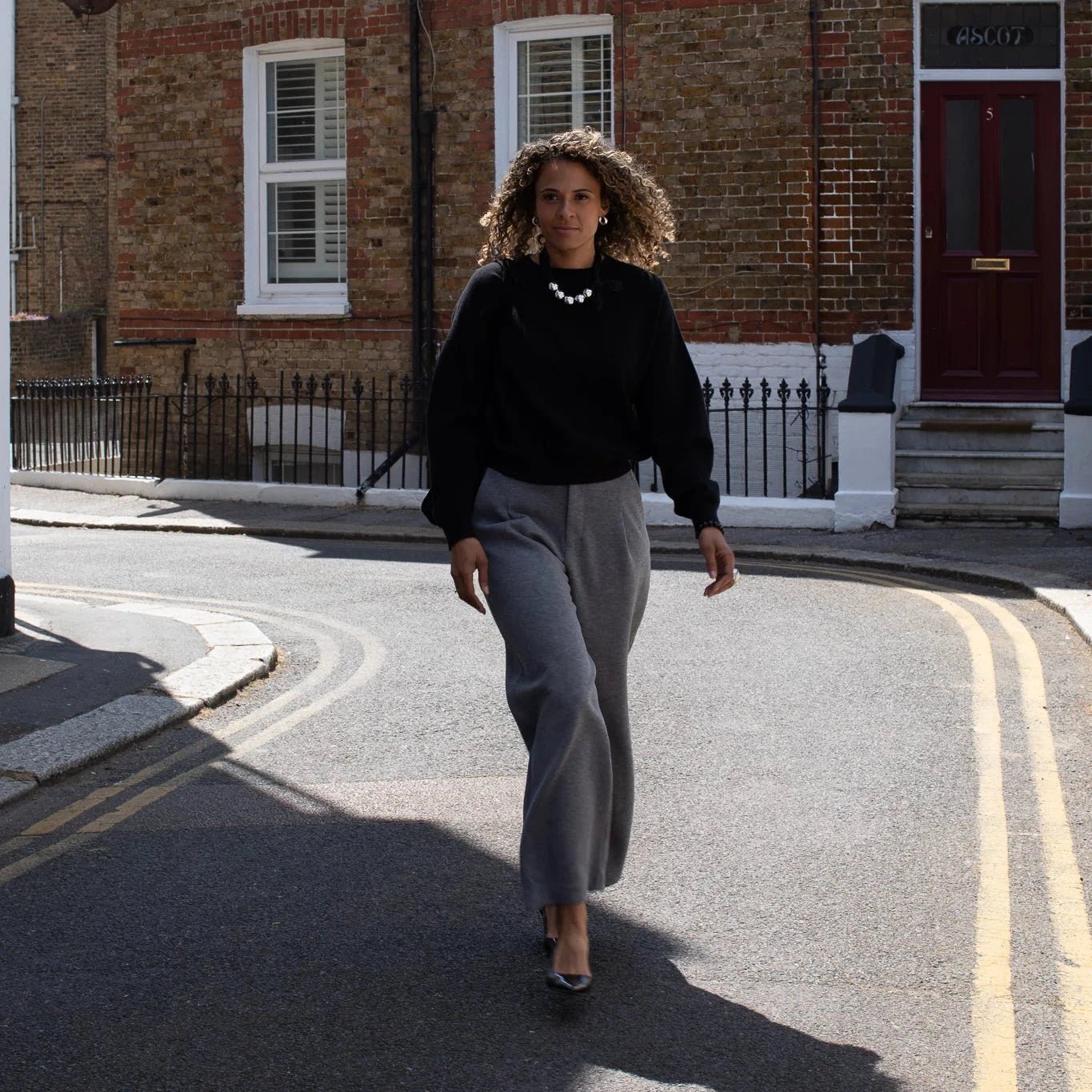 Chalk Uma Jumper - Black - Simply Rye