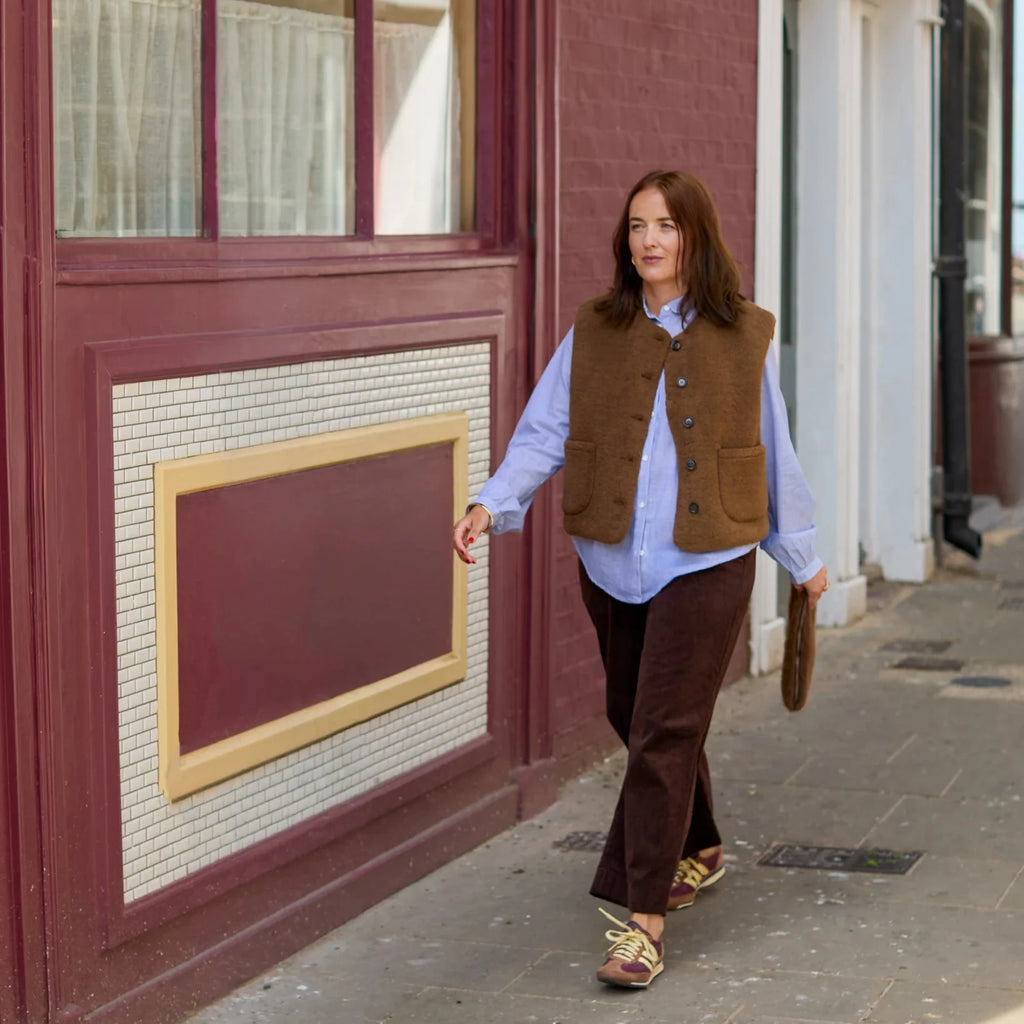 Chalk Demi Gilet - Tobacco Sherpa
