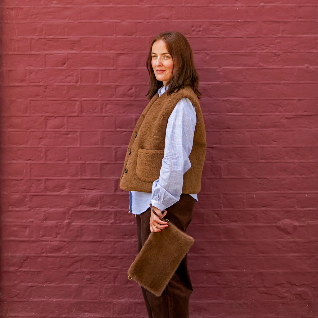 Chalk Demi Gilet - Tobacco Sherpa