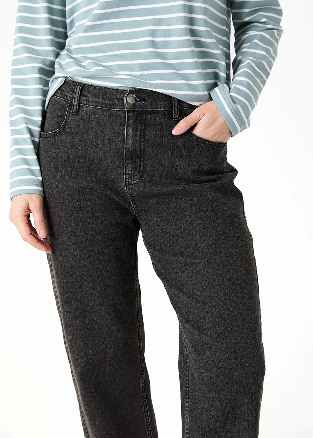 Denim Barrel Leg Jean - Washed Black - Simply Rye