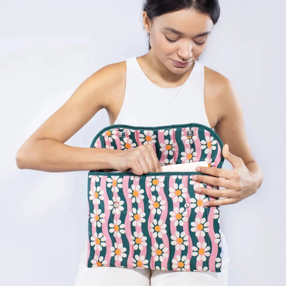 Laptop Sleeve - Wavy Daisy 13" - Simply Rye